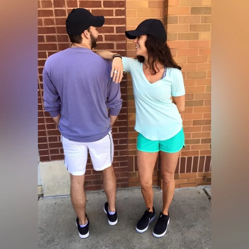 Lululemon V Neck Love Short Sleeve T Shirt II Slouchy Run Workout